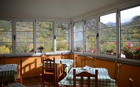 Hostal Parador Penavera